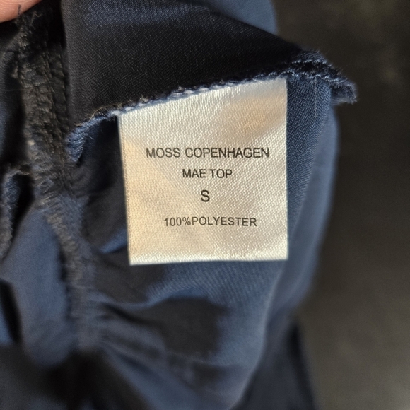 Moss Copenhagen navy blue peplum blouse - Picture 2 of 8